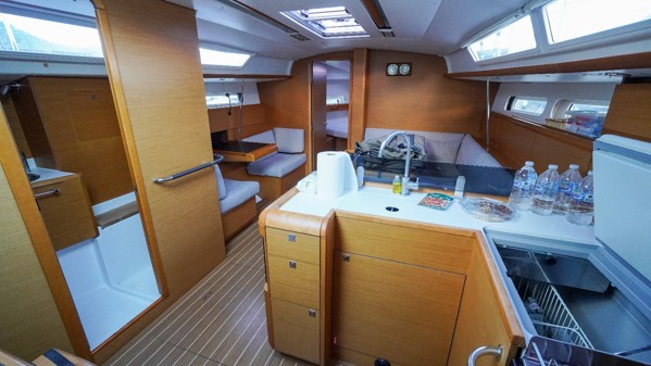 2013 JEANNEAU SUN ODYSSEY 409