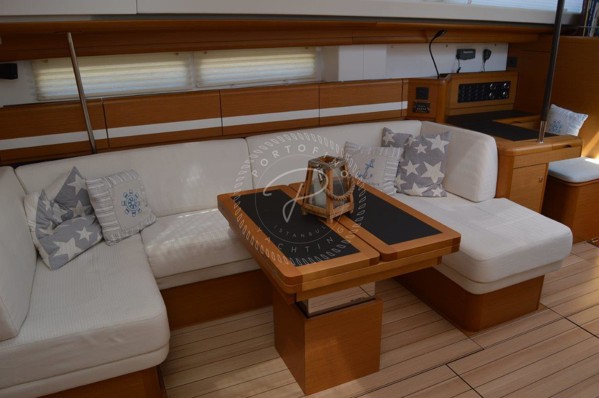 2013 JEANNEAU 57