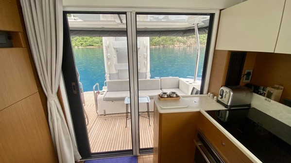 2021 BENETEAU SWIFT TRAWLER 41- DOCKMATE 