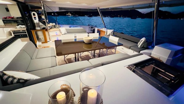 2021 FOUNTAINE PAJOT SAMANA 59