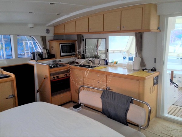 2009 LAGOON 440