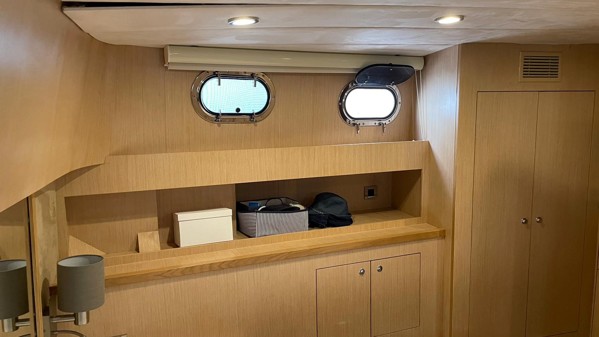 2020 CUSTOM TRAWLER 20 M