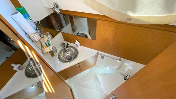 2016 JEANNEAU SUN ODYSSEY 50 DS