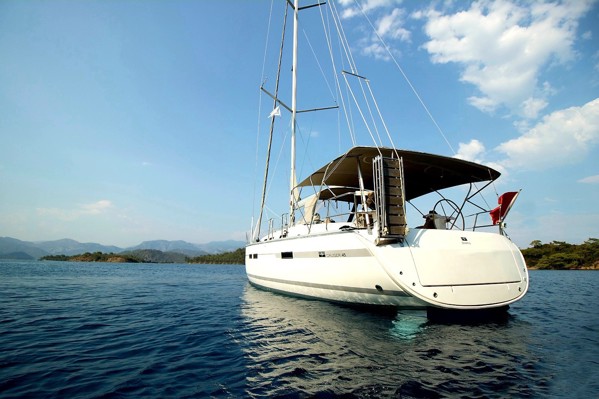 2011 BAVARIA 45 CRUISER