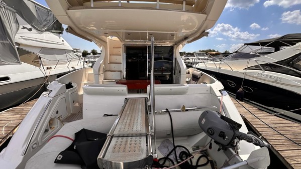 2009 AZIMUT 43 FLY