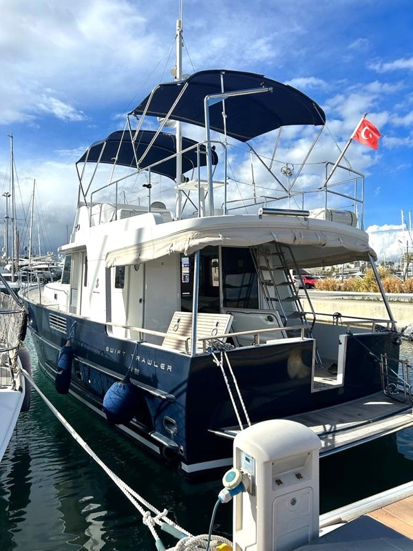 2010 BENETEAU SWIFT TRAWLER 42