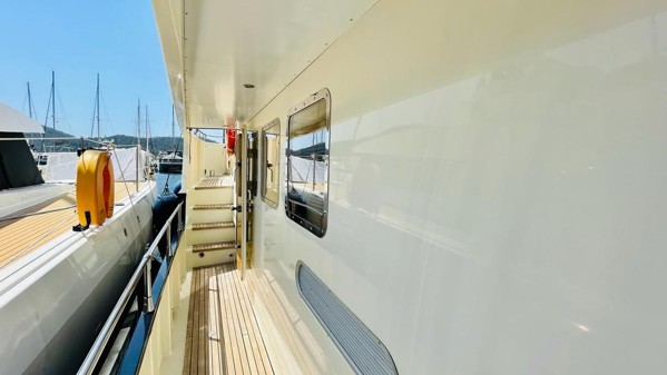 2005 CUSTOM TRAWLER 55 STEEL