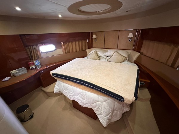 2007 PRINCESS 67