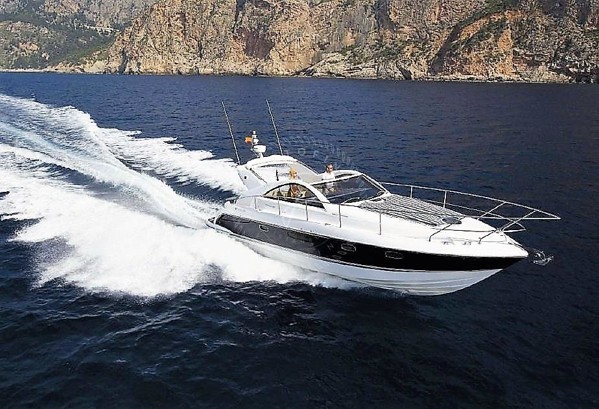 2011 FAIRLINE TARGA 38