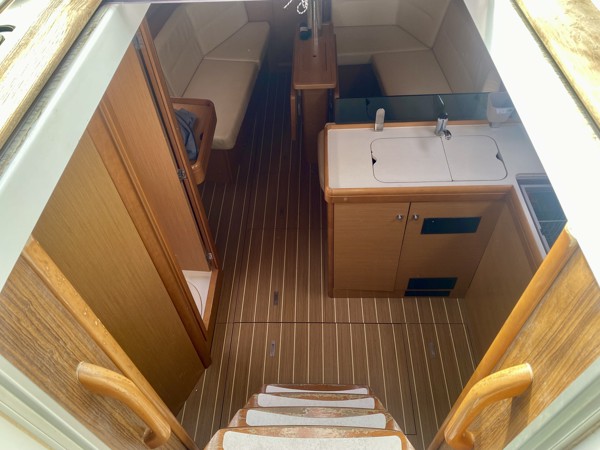 2011 JEANNEAU SUN ODYSSEY 36I