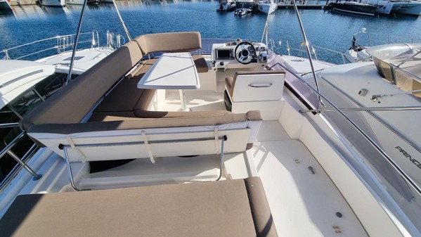 2011 PRESTIGE 400 FLY