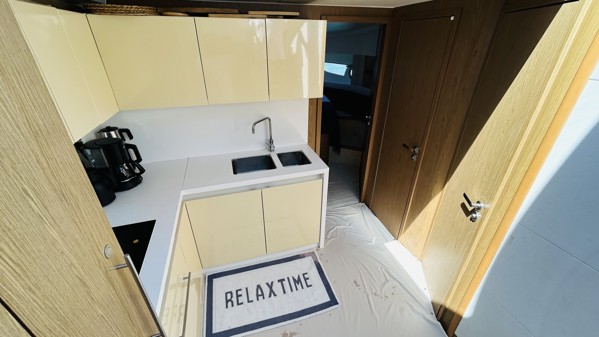 2014 BENETEAU GT 49