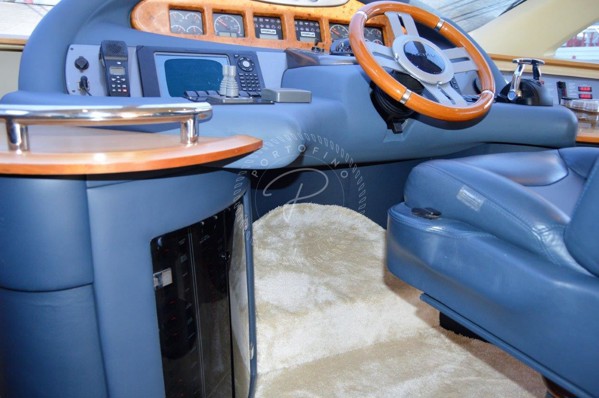 2006 AZIMUT 55 FLY