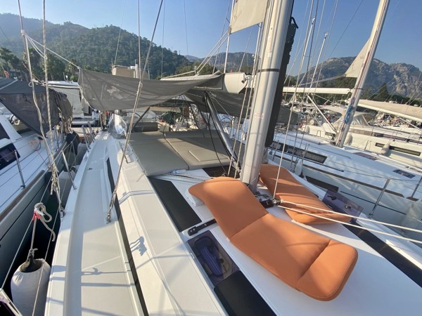 2021 BENETEAU OCEANIS 46.1