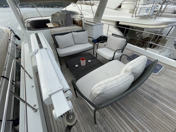 2011 BENETEAU SWIFT TRAWLER 52