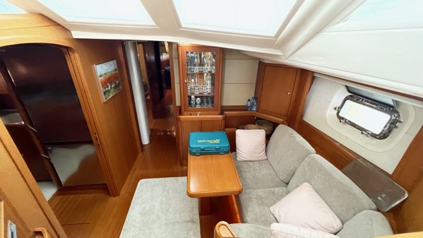 2004 SOLARIS 76