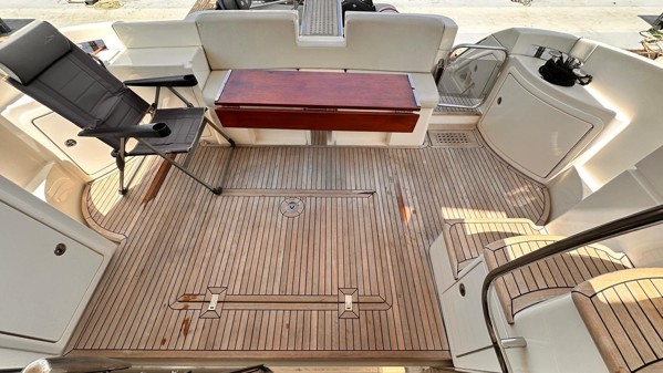 2009 AZIMUT 43 FLY