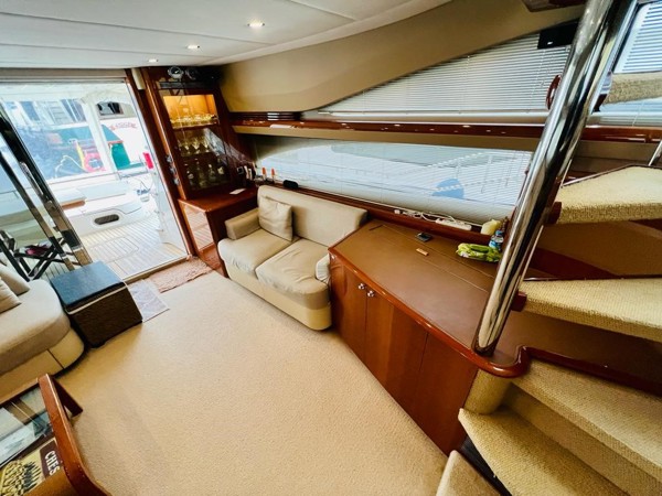 2007 PRINCESS 67 