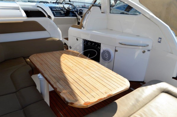 2014 FAIRLINE TARGA 38