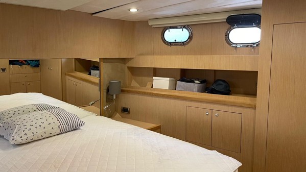 2020 CUSTOM TRAWLER 20 M