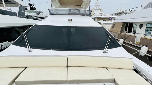 2017 AZIMUT 72 FLY