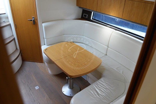 2014 FAIRLINE TARGA 38