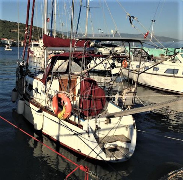 2013 CUSTOM WOODEN SAIL BOAT 9M