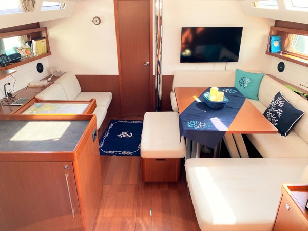 2015 BENETEAU OCEANIS 48