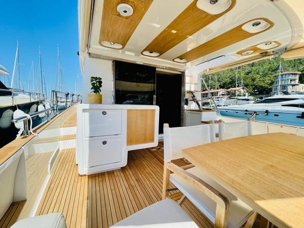 2017 AZIMUT MAGELLANO 53