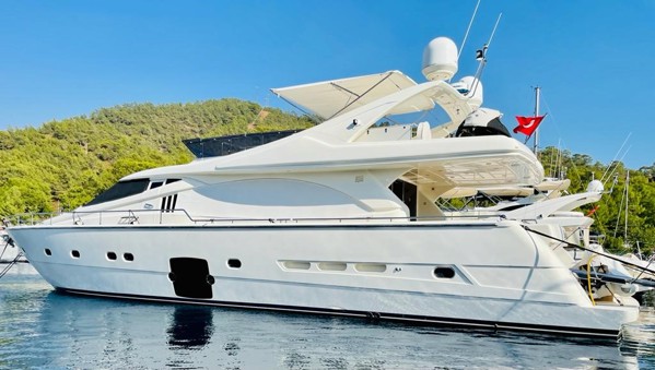 2007 FERRETTI YACHTS 731