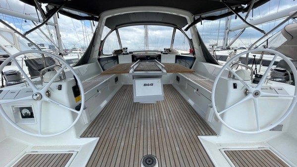 2018 BENETEAU OCEANIS 45