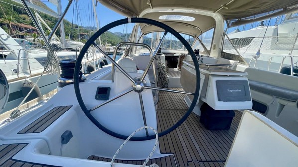 2011 BENETEAU OCEANIS 50