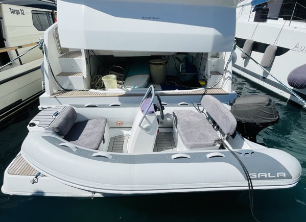 2014 BENETEAU GT 49