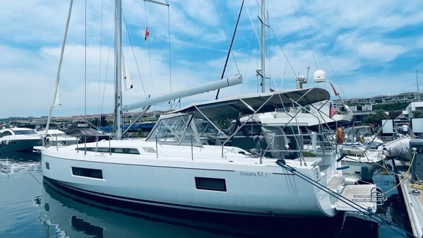 2023 BENETEAU OCEANIS 51.1