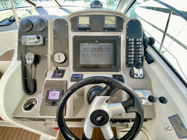 2007 CRUISER YACHTS 390 SPORT COUPE