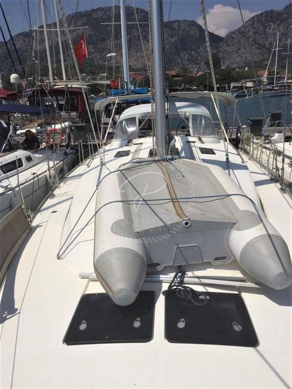 2011 BAVARIA 45 CRUISER