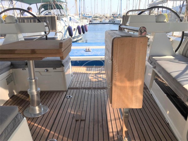 2011 BENETEAU SENSE 50