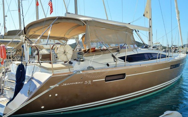 2015 JEANNEAU 53