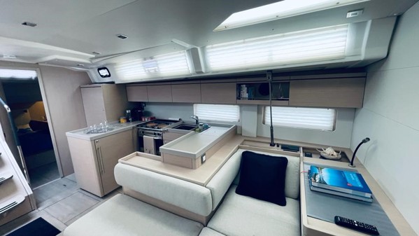 2023 BENETEAU OCEANIS 51.1