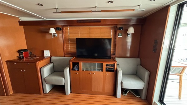 2011 BENETEAU SWIFT TRAWLER 52