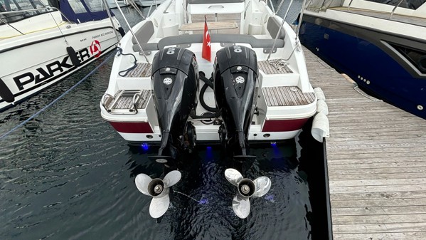 2013 BENETEAU FLYER 850 SUN DECK