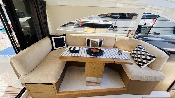 2014 BENETEAU GT 49