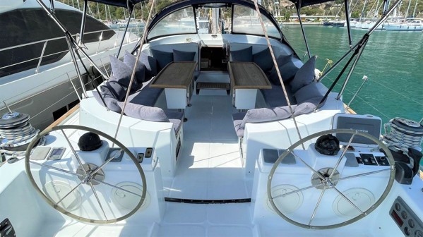 2010 CUSTOM SLOOP 72 FEET