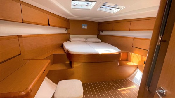 2016 JEANNEAU SUN ODYSSEY 50 DS