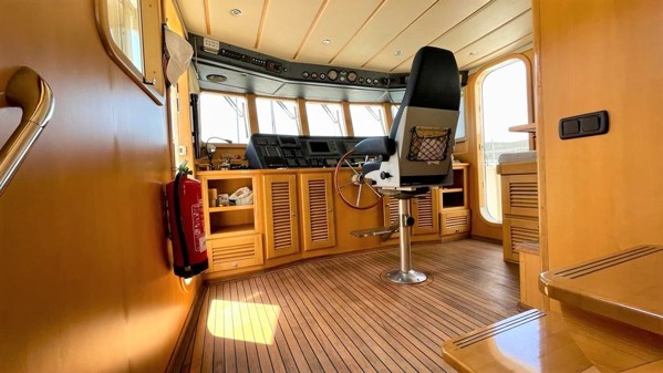 2005 CUSTOM TRAWLER 55 STEEL