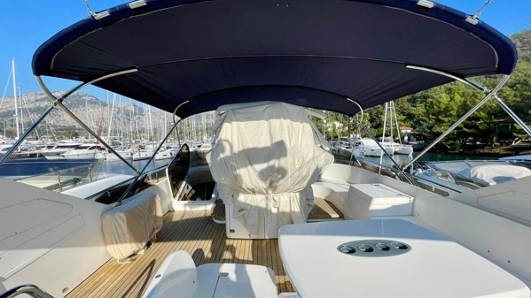 2007 PRINCESS 67 