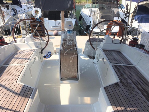 2013 JEANNEAU 44 DS