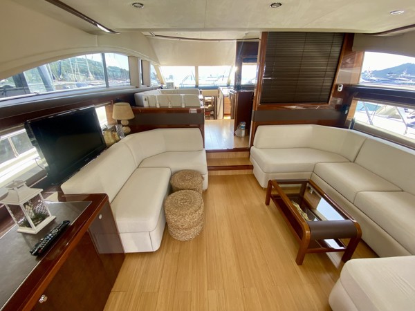 2009 PRINCESS 62