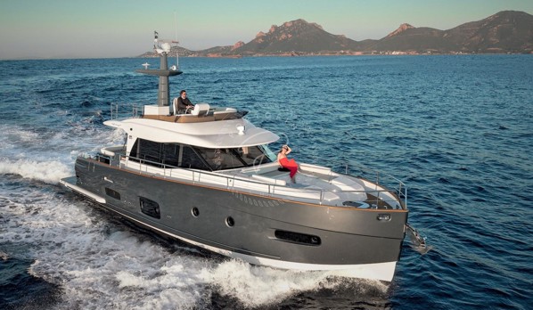 2016 AZIMUT MAGELLANO 66