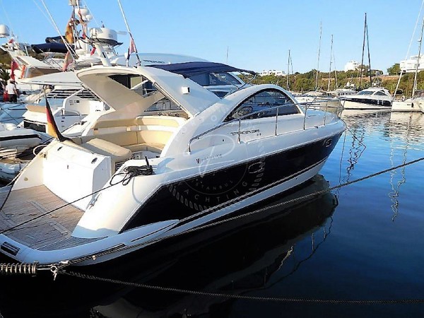 2011 FAIRLINE TARGA 38